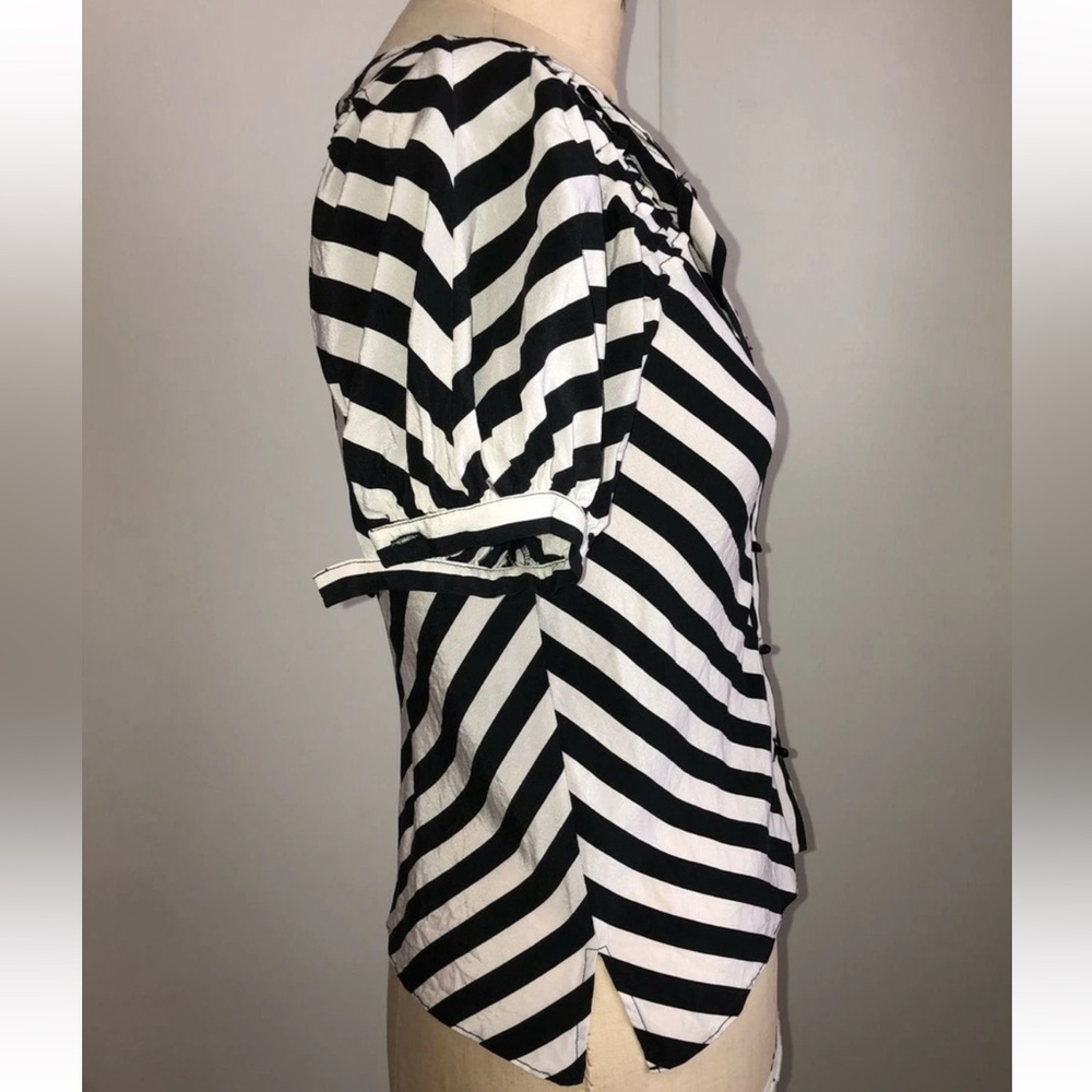 FENDI Y2K STRIPED SILK BUTTON FRONT BLOUSE CHEVRON STRIPE SILK - Picture 3 of 10
